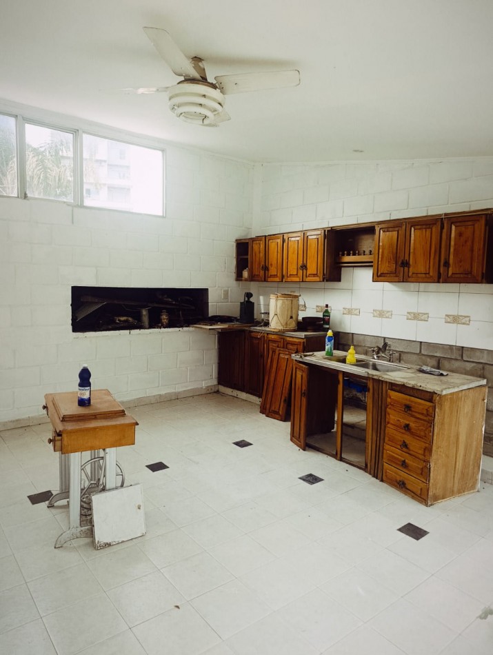 En venta hermosa casa zona Saenz Peña primer nivel 