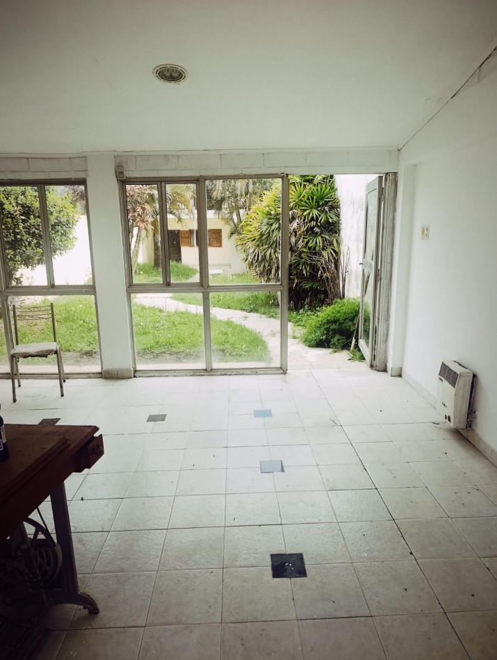 En venta hermosa casa zona Saenz Peña primer nivel 