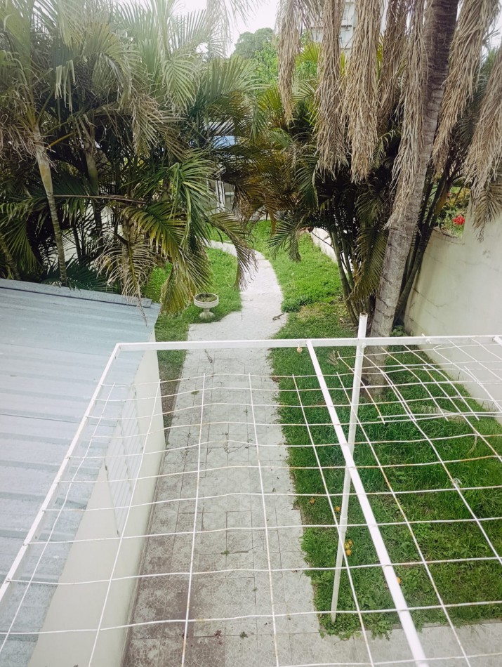 En venta hermosa casa zona Saenz Peña primer nivel 