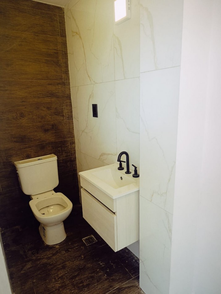 En venta imponente triplex con vista al rio zona Toma 