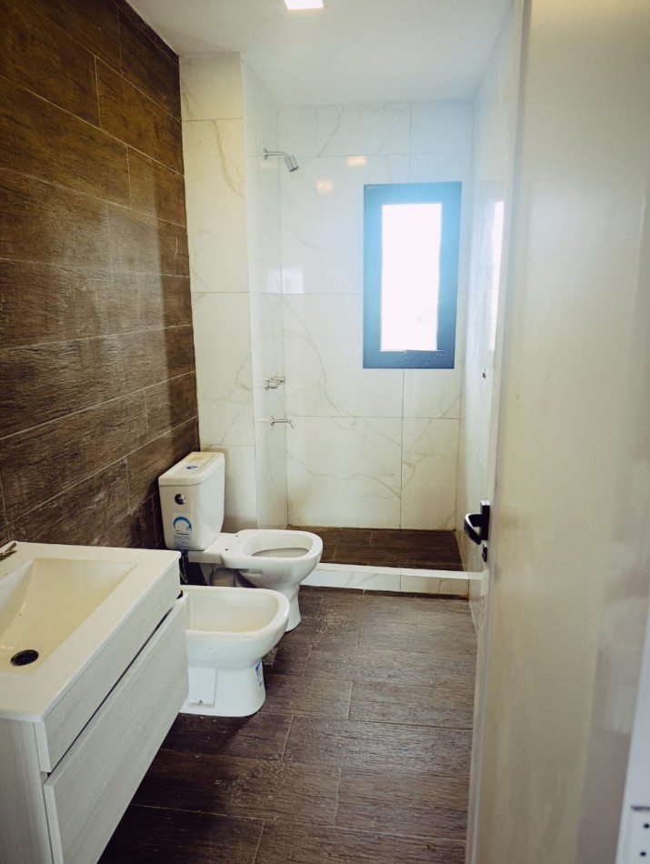 En venta imponente triplex con vista al rio zona Toma 