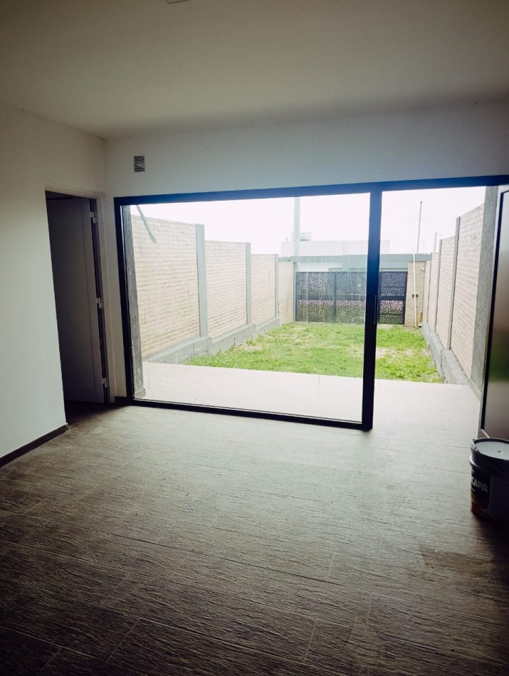 En venta imponente triplex con vista al rio zona Toma 