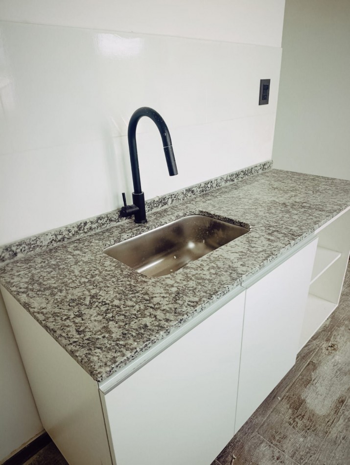 En venta imponente triplex con vista al rio zona Toma 