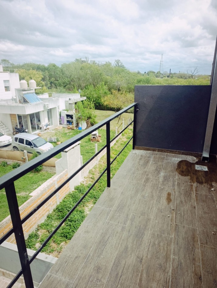 En venta imponente triplex con vista al rio zona Toma 