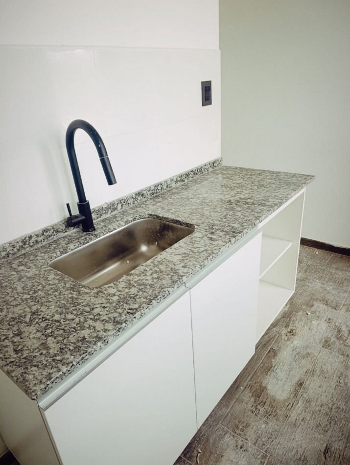 En venta imponente triplex con vista al rio zona Toma 