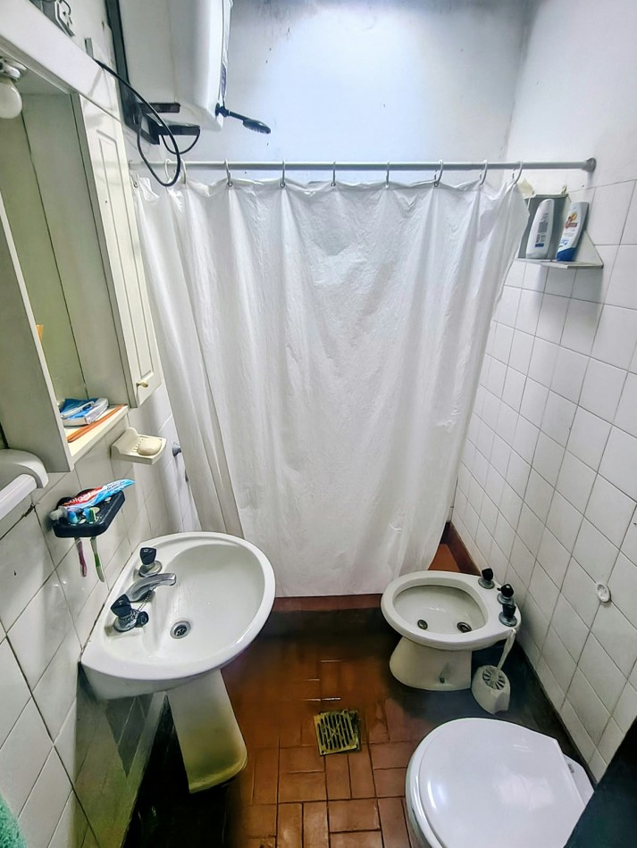 CASA EN VENTA - BARRIO MERCANTIL, PARANA