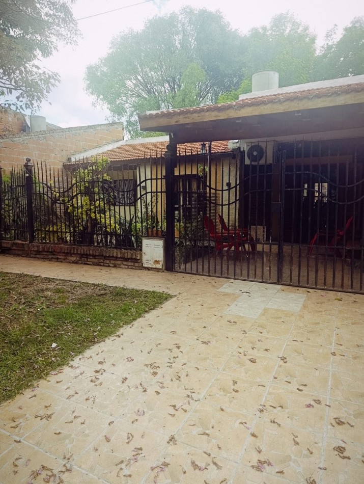 Se alquila casa 2 dormitorios con patio todos los servicios excelente ubicacion 