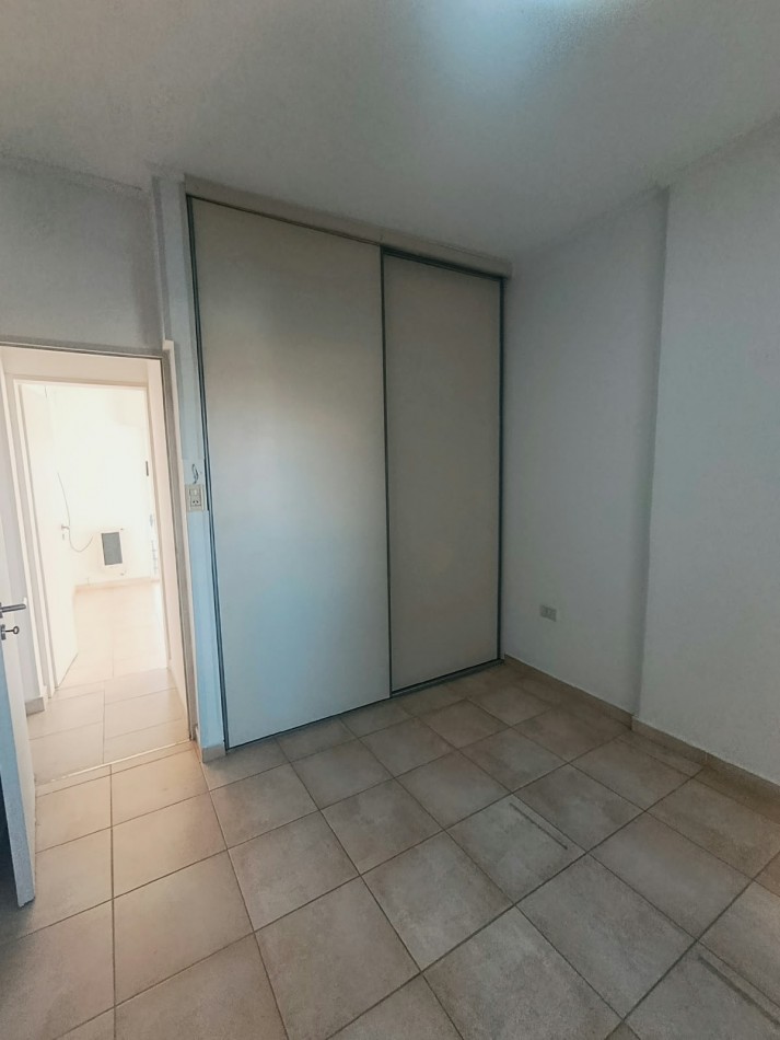 En venta hermoso y amplio semipiso zona centro 