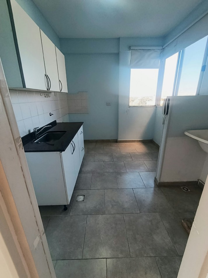 En venta hermoso y amplio semipiso zona centro 