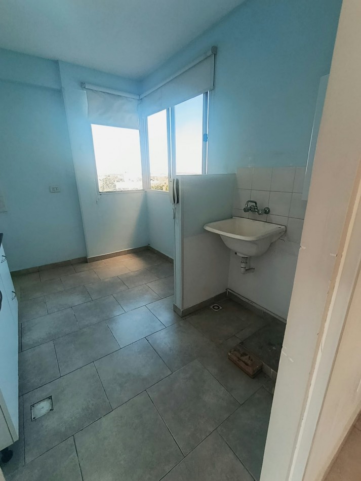 En venta hermoso y amplio semipiso zona centro 