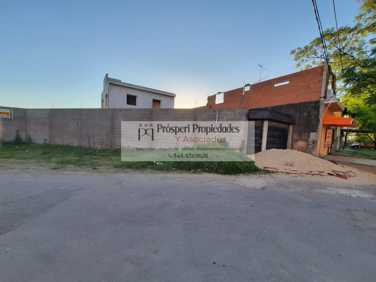 SE VENDE GRAN TERRENO , COCHERAS Y CASA A TERMINAR !!!!