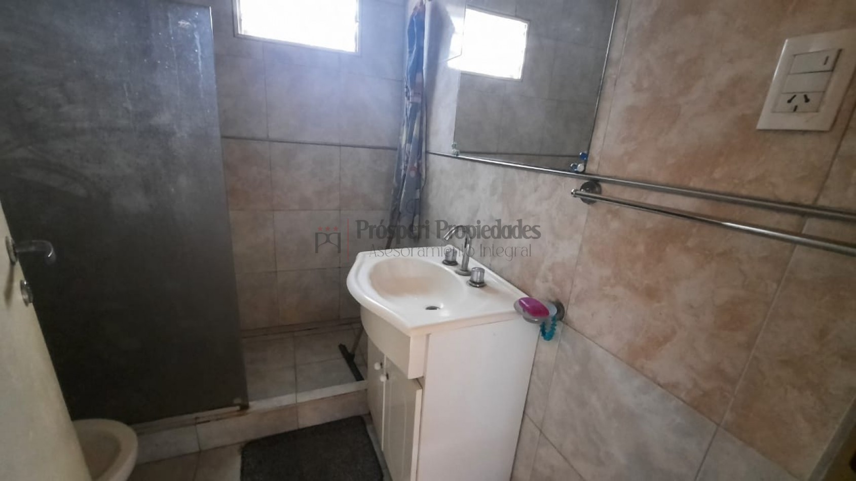 CASA 3 DORMITORIOS SAN BENITO EN VENTA 