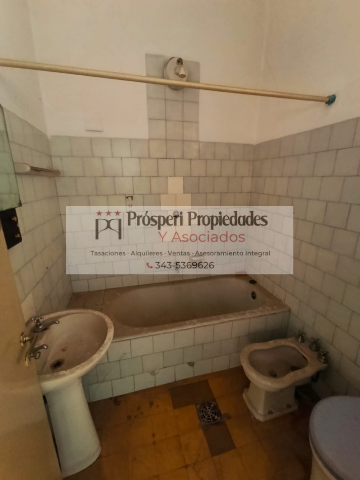 En venta casa , excelente ubicacion zona microcentro 