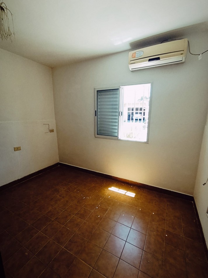 Amplia casa en alquiler. Perfecto Estado.