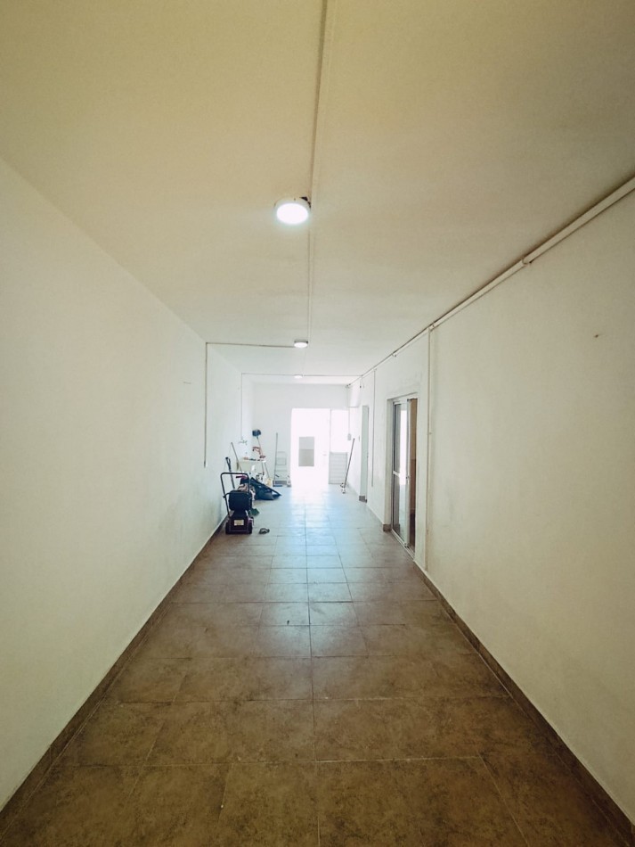 Amplia casa en alquiler. Perfecto Estado.