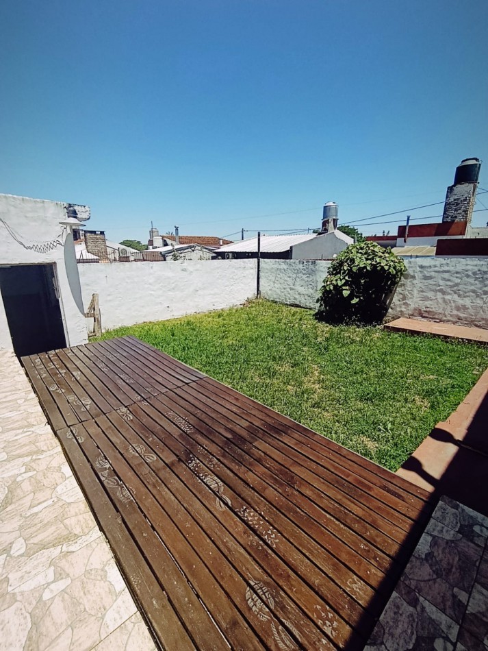 Amplia casa en alquiler. Perfecto Estado.