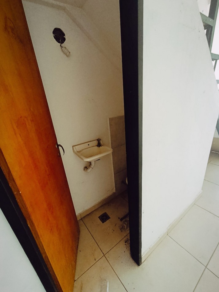 Duplex en Venta Crisologo  Larralde y Garrigo 