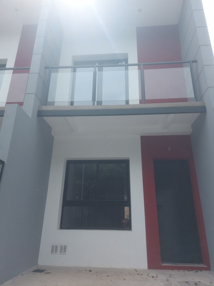 En venta duplex a estrenar aptos credito Zona  Paracao.