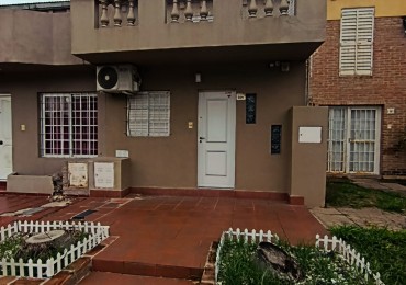 Se alquila duplex en calle Alfredo Palacios , 3 dormitorios 2 baños 