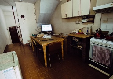 Duplex Amplio a metros de Av. Ramirez. EN VENTA