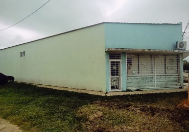 Oportunidad comercial en esquina - Salon de eventos + peluqueria