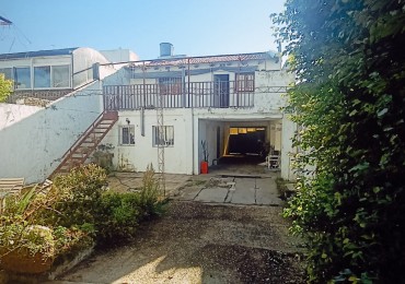 En venta hermosa propiedad en 3 modulos Casa mas departamento mas galpon excelente ubicacion  