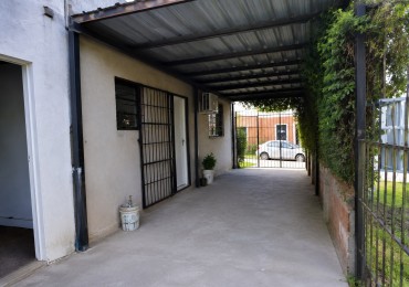 Se alquila casa 2 dormitorios barrio Solvencia San Benito 