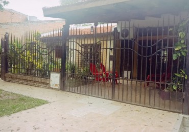 Se alquila casa 2 dormitorios con patio todos los servicios excelente ubicacion 