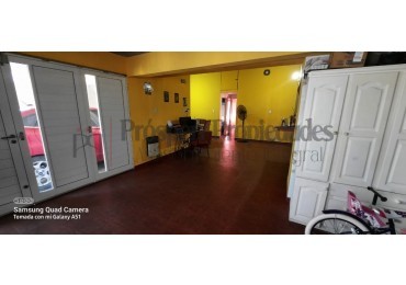 VENTA CASA 2 DORMITORIOS EXCELENTE UBICACION 